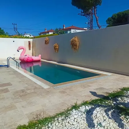 White Stone With Pool *